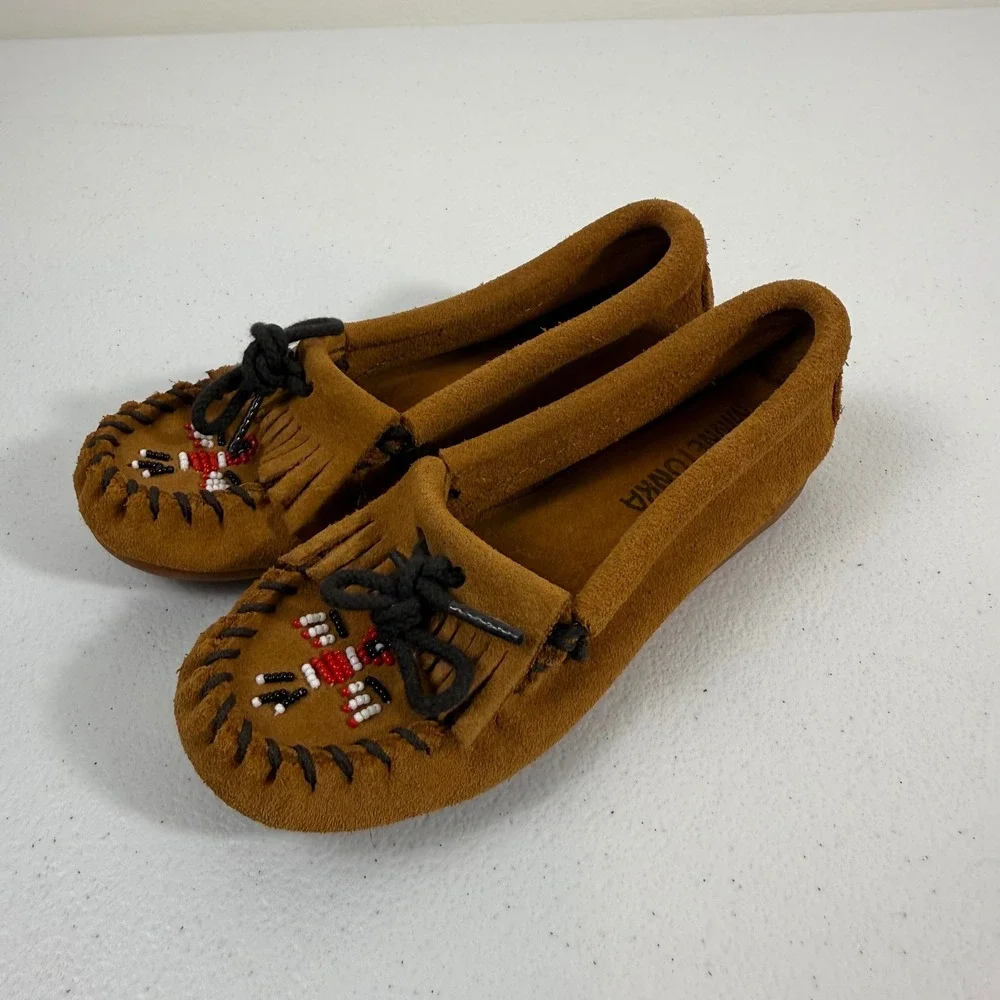 Minnetonka Kids Thunderbird Brown Suede Beaded Moccasin Shoes Size 12 2602